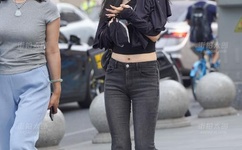 美女的烦恼电影国语